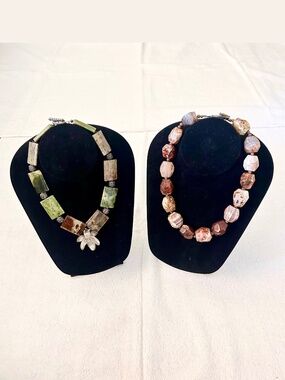 #6 Lot of 2 Artisan Made Necklaces Real stone agate